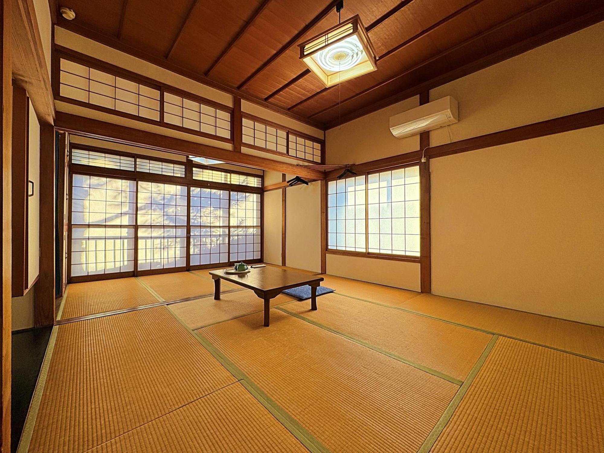 Hotel Shiroyamasou à Asahi  Extérieur photo